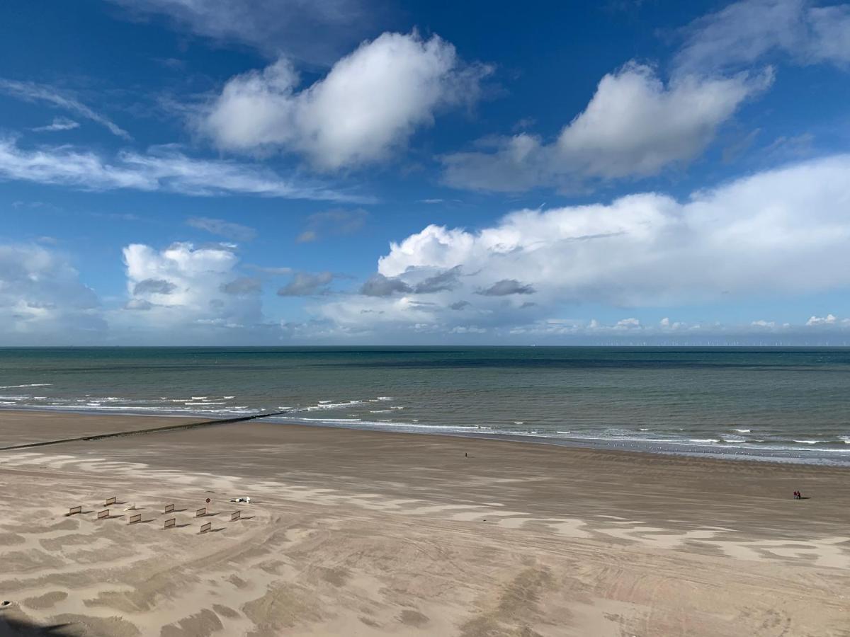 Beach Loft 9 Luxury Appartment With Ocean View Blankenberge Eksteriør bilde